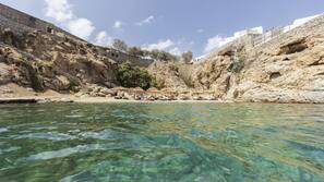 Plage privée, sable blanc, massages sur la plage