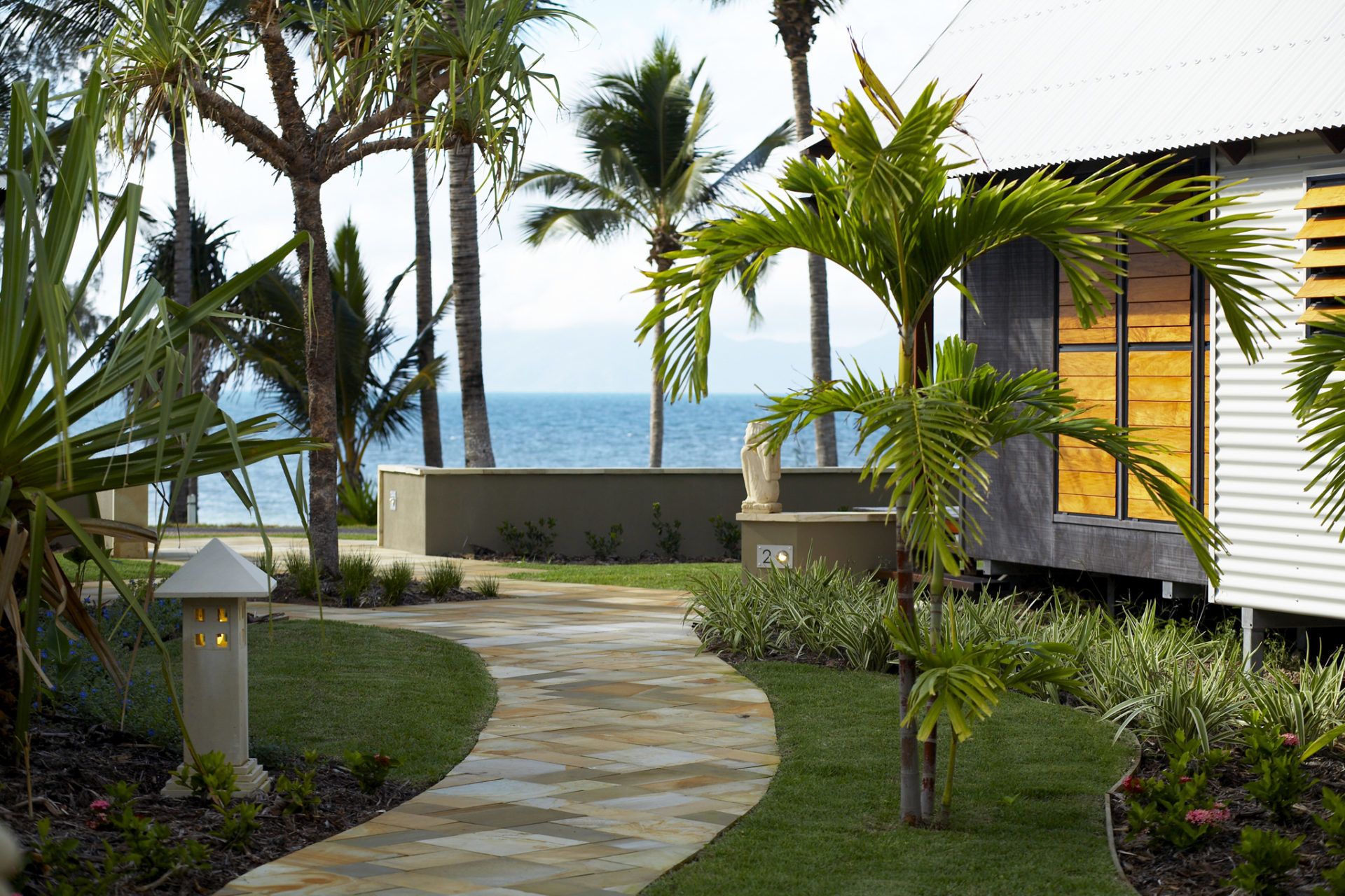 Pure Magnetic Villa 10