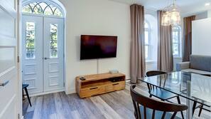 Téléviseur à écran plat