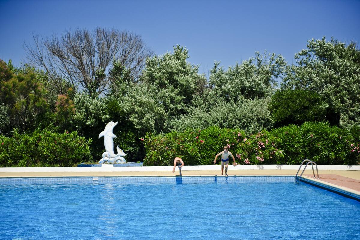 Camping La Brise Arles 21 Updated Prices Expedia Co Uk