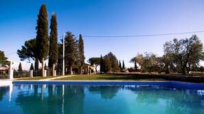 Piscina stagionale all'aperto