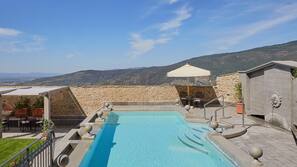 Piscina stagionale all'aperto