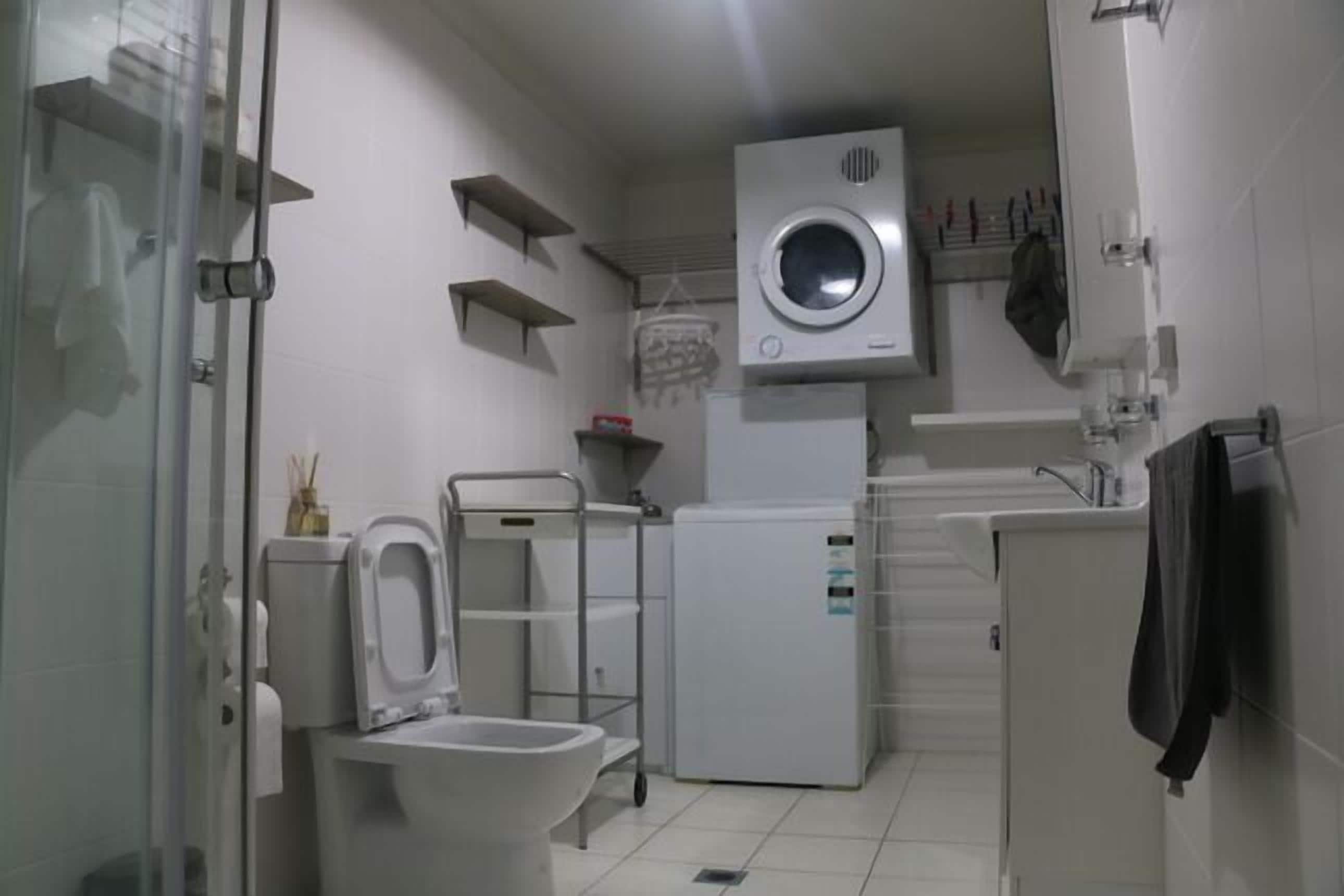 Westside Studio Apartments Room 9