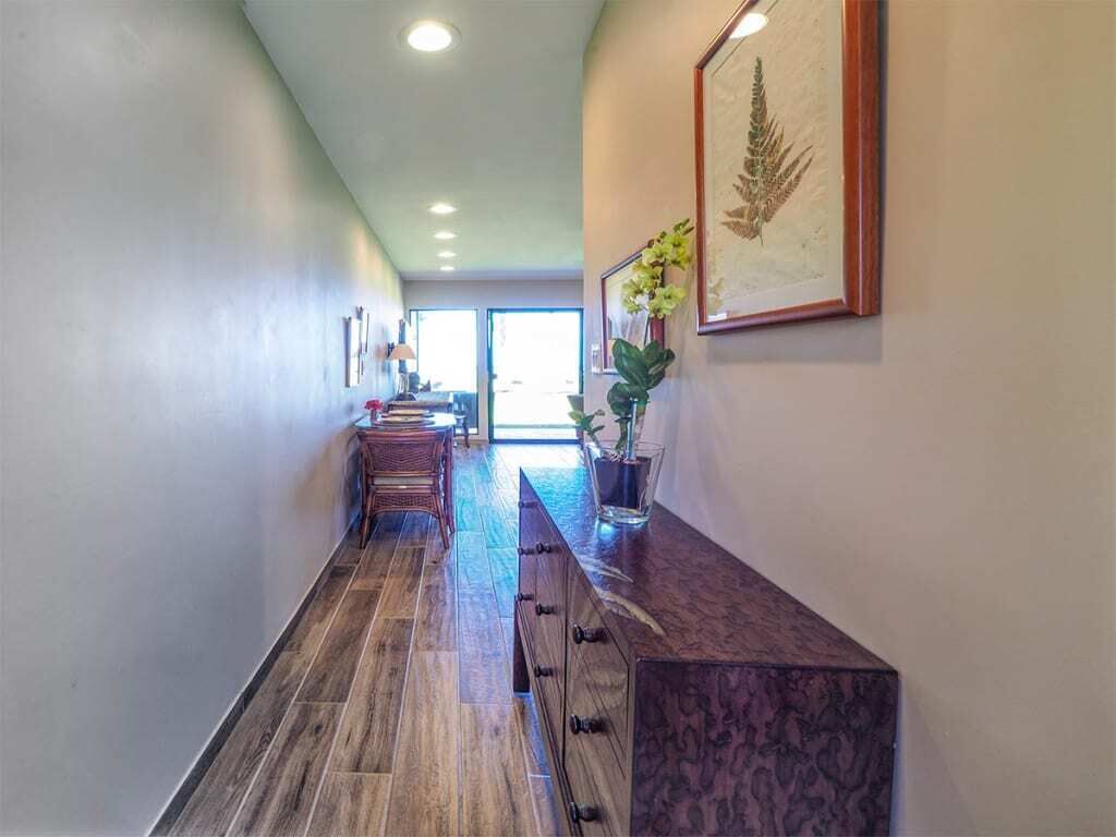 Enjoy it All! Newly Renovated Oceanfront Suite W/full Kitchen, Tv+ceiling Fansmolokai Shores 131 in Kaunakakai, United States