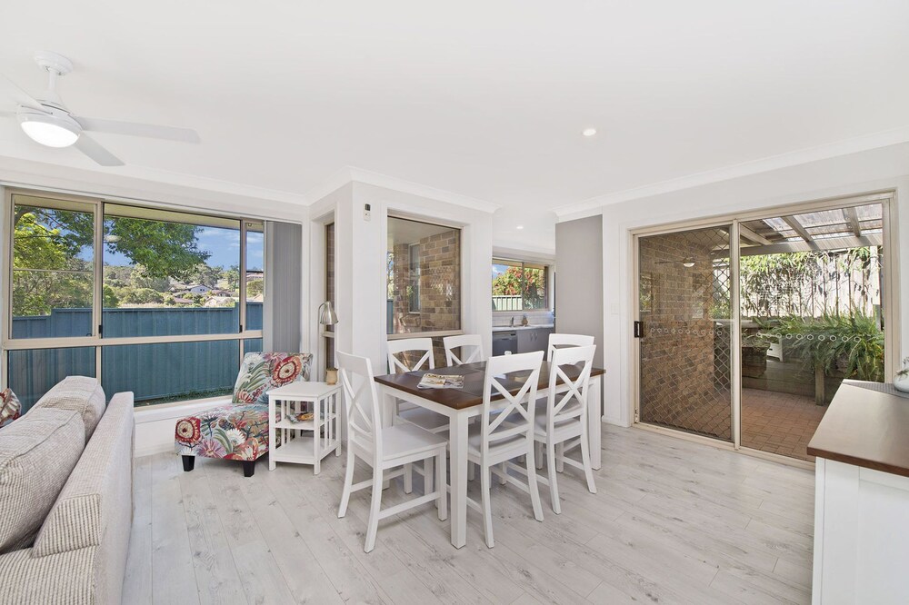 Aqualuna at Lighthouse Beach, 8 Capalla Court,