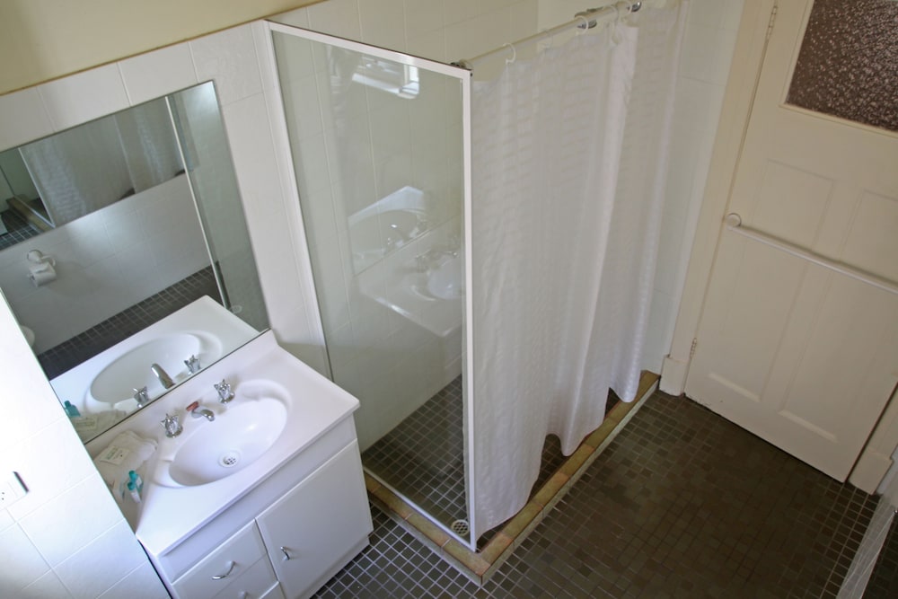 Bayview Apartments