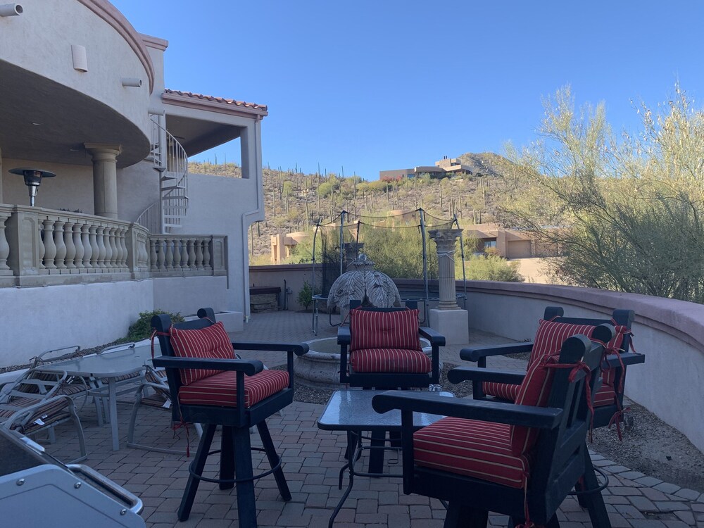 Luxurious and beautiful Mansion nearby downtown Tucson