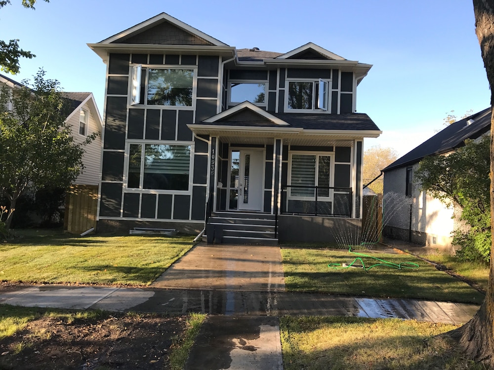 Brand New 2 Bedroom Basement Suite In Edmonton Hotel Rates