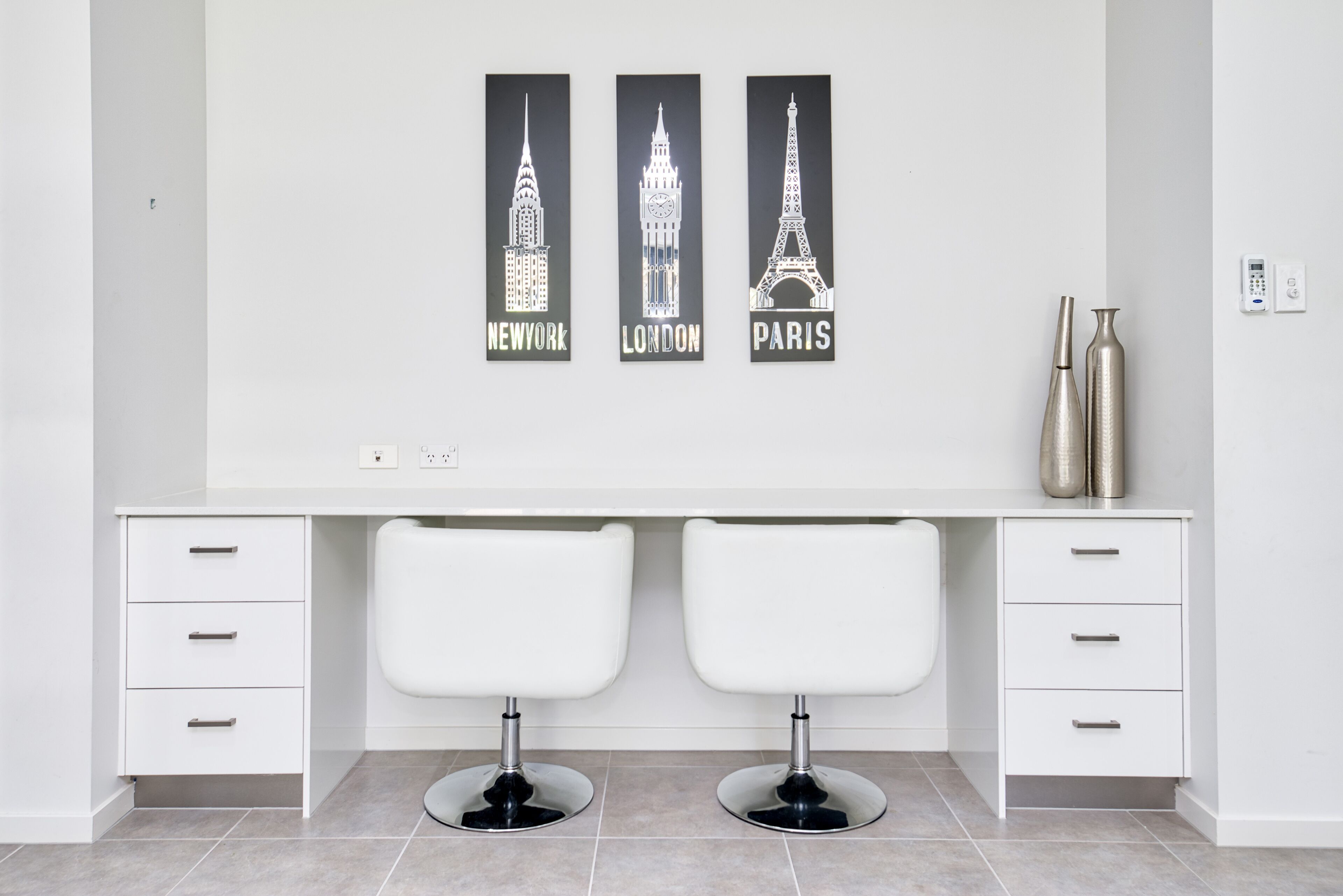 Amazing Value! Entire Home near Theme Parks &Westfield, unlimited WIFI