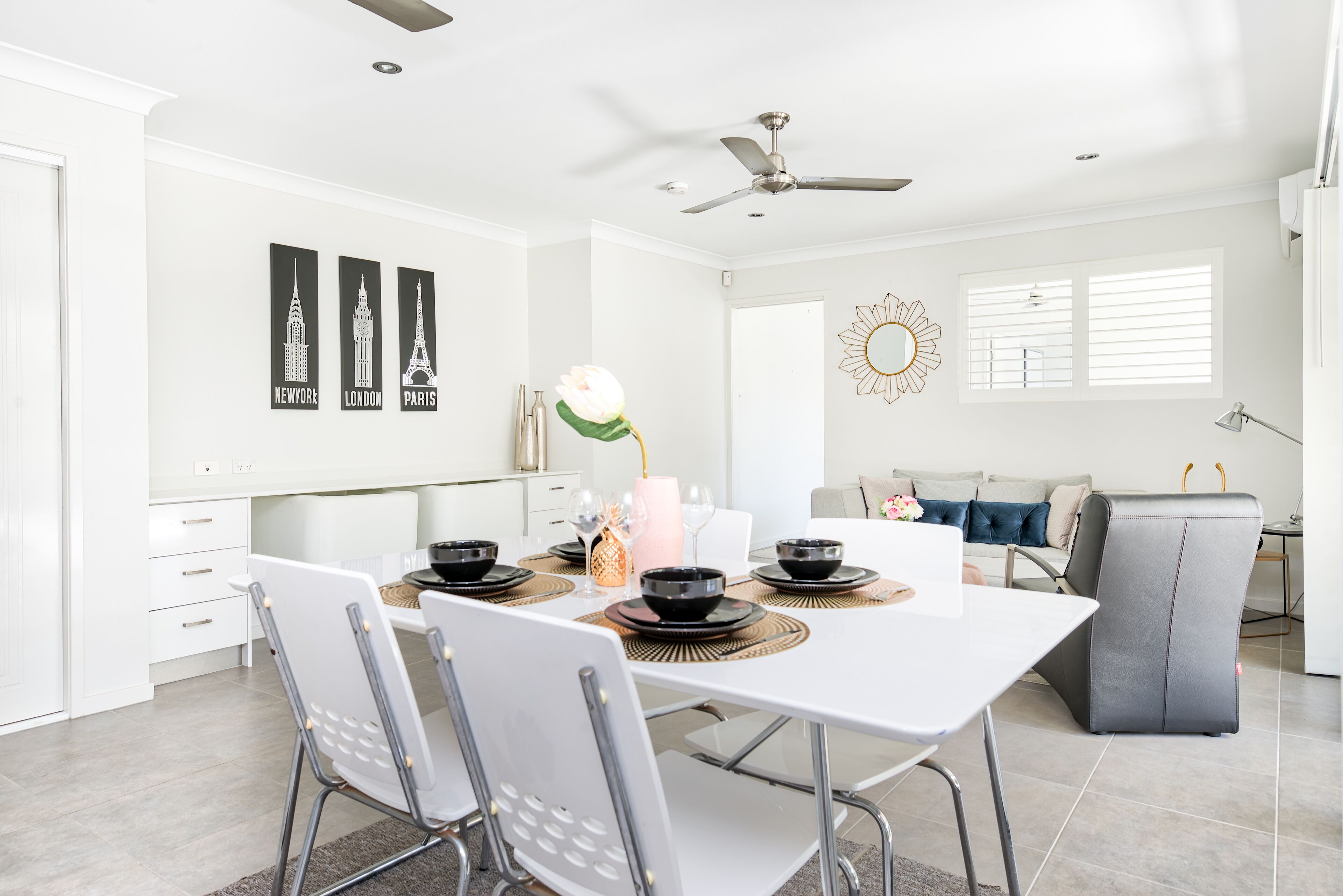 Amazing Value! Entire Home near Theme Parks &Westfield, unlimited WIFI