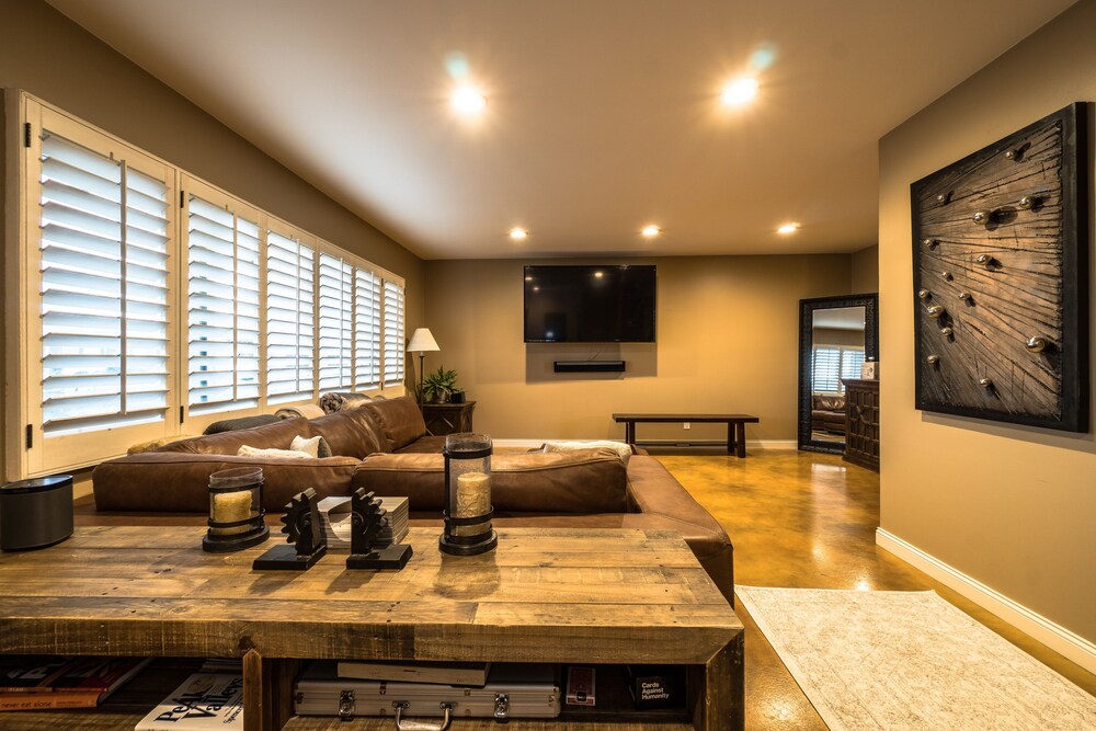 Luxury 4 Bed 3 Bath Sleeps 7 14 Mattresses Heated Pool Resort Luxury 4 Bed 3 Bath Sleeps 7 14