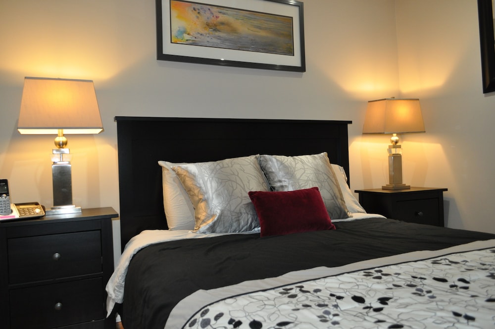 2 bedroom apartments for rent toronto queen west rent near featured image guestroom luxury downtown toronto suite heart of queen west 20 min walk to 2 bedroom apartments for rent toronto queen west rent near featured image guestroom luxury downtown toronto suite heart of queen west 20 min walk to