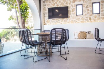 Get Rhodes Faliraki Casa Cabana Background