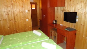 In-room safe, blackout drapes, free WiFi, linens
