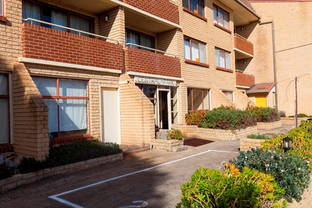 Central Park 4 - Centre of Jindabyne