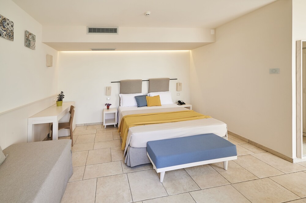 Room, Relais Masseria Le Cesine - CDSHotels