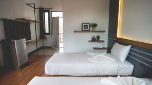 Free WiFi, bed sheets