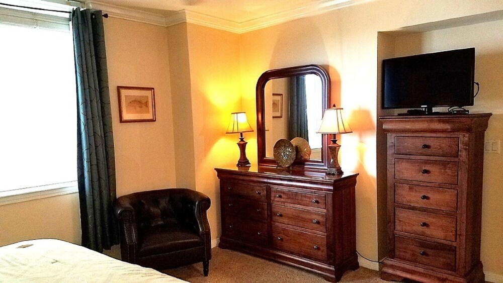 Breath taking views of the Lazy river and bay ~ You’ll Never Want to Go Home