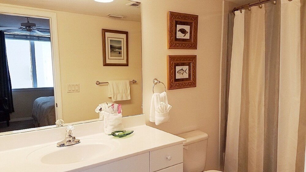 Breath taking views of the Lazy river and bay ~ You’ll Never Want to Go Home