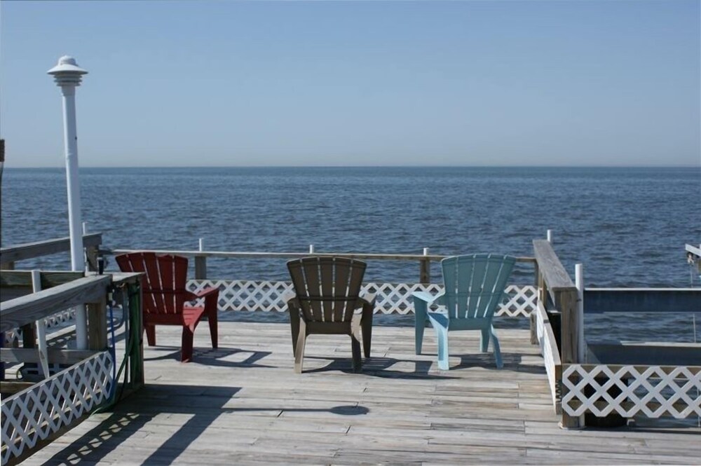 Reeds Beach Waterfront Tranquility and Incredible Sunsets in Cape May