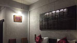 Minibar, desk, free WiFi