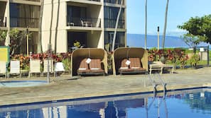 Outdoor pool, pool cabanas (surcharge), pool loungers