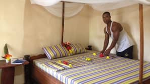Desk, iron/ironing board, free WiFi, linens