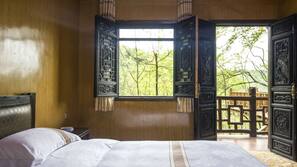 Desk, blackout drapes, free WiFi