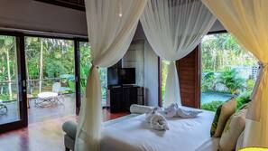 1 kamar tidur, seprai premium, minibar, dan brankas