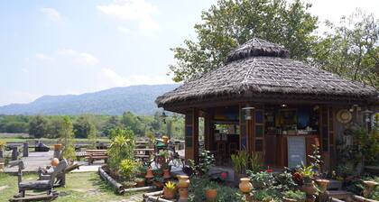 Phuruarounmai Resort