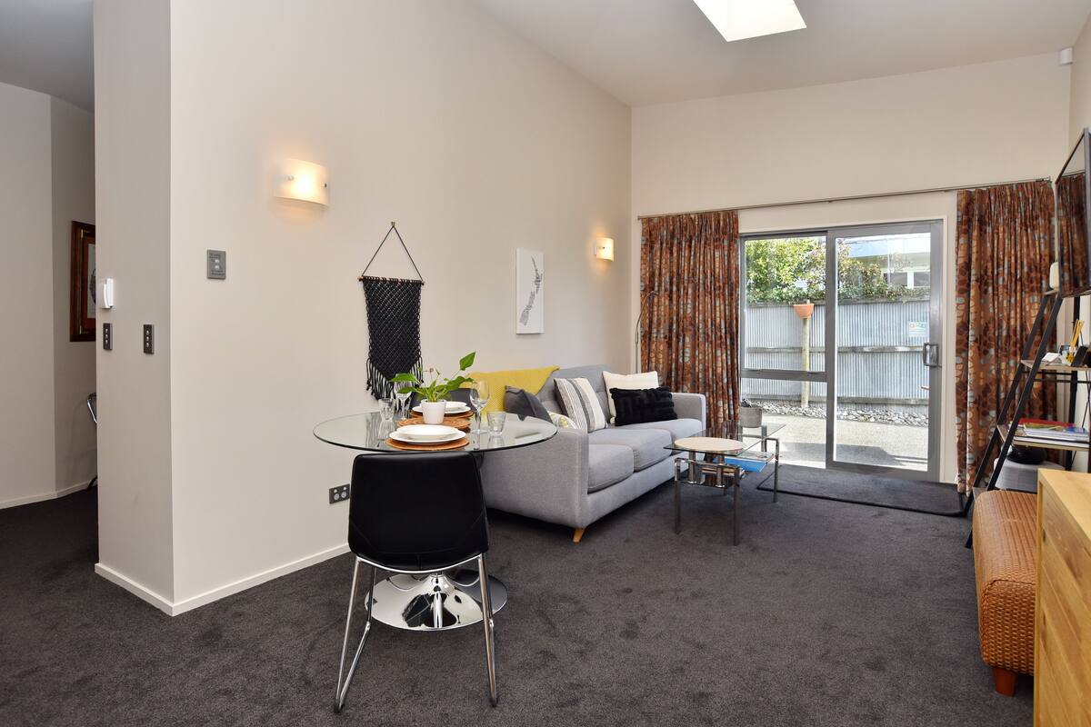 The Apartment Within Fendalton Christchurch Nzl Expedia Co Nz