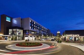 AC Hotel by Marriott Cleveland Beachwood