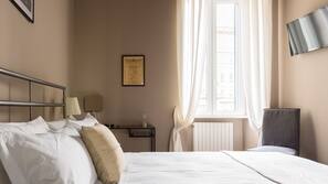 1 chambre, décoration personnalisée, ameublement personnalisé
