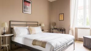1 chambre, décoration personnalisée, ameublement personnalisé