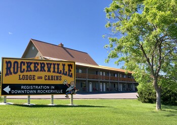Rockerville Lodge Cabins Reviews Photos Rates Ebookers Com