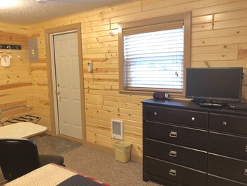 Rockerville Lodge Cabins Home Facebook