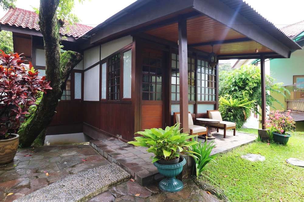 Retanata homestay indonesia