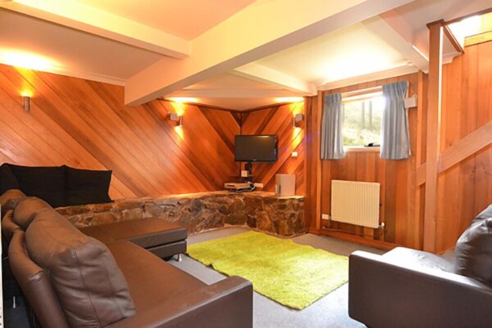 Alpine Haven 8