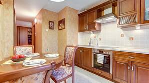 Kühlschrank, Mikrowelle