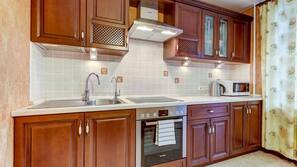 Kühlschrank, Mikrowelle