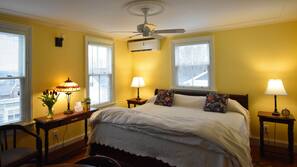 Egyptian cotton sheets, premium bedding, down duvet, pillow top beds