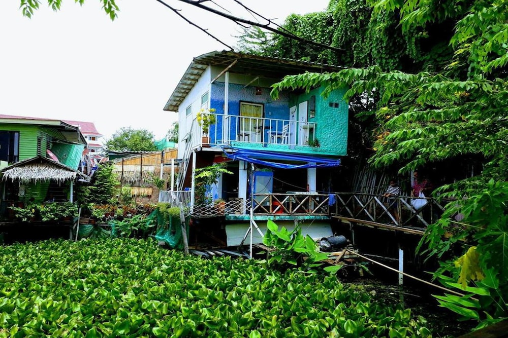 New Phiman Riverview Guesthouse