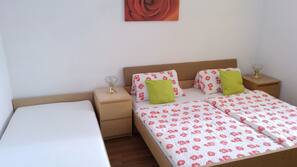 Bureau, rideaux occultants, Wi-Fi gratuit, draps fournis