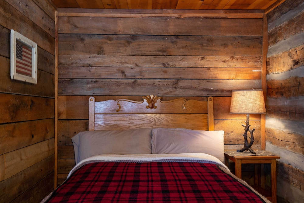 Stunning Hgtv Cabin In Wolf Laurel Resort W Sauna 2019 Room