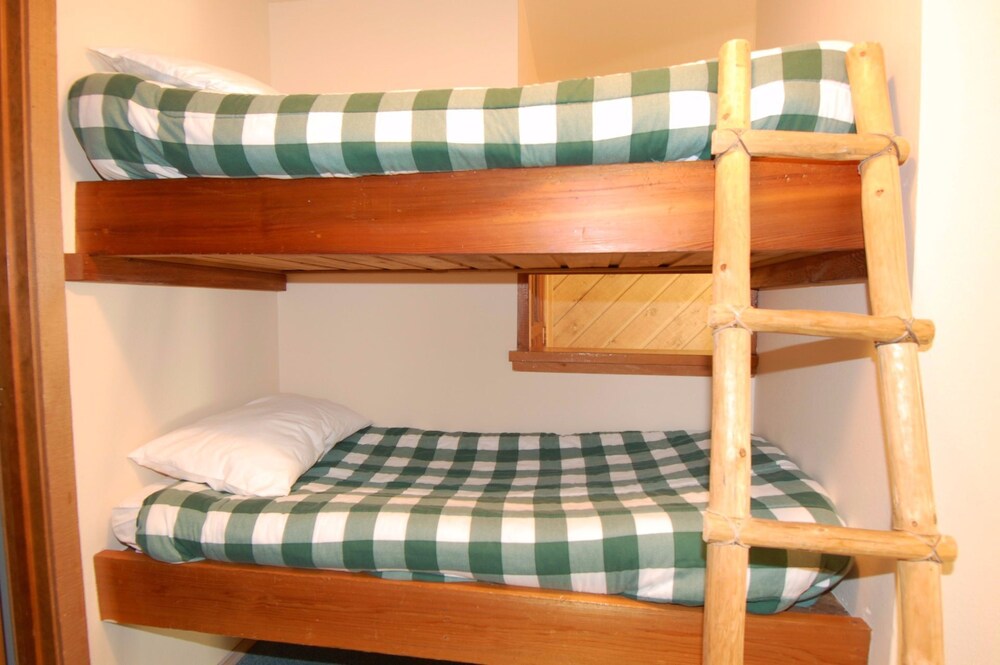 Snowcreek Resort Vacation Rental 272 Mammoth Lakes Vrbo