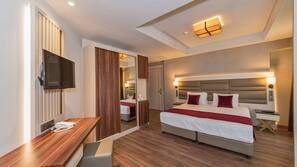 Minibar, in-room safe, desk, soundproofing