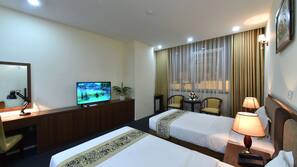 Minibar, in-room safe, desk