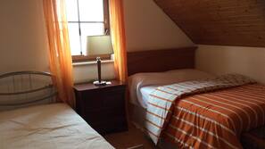 3 Schlafzimmer, Bügeleisen/Bügelbrett