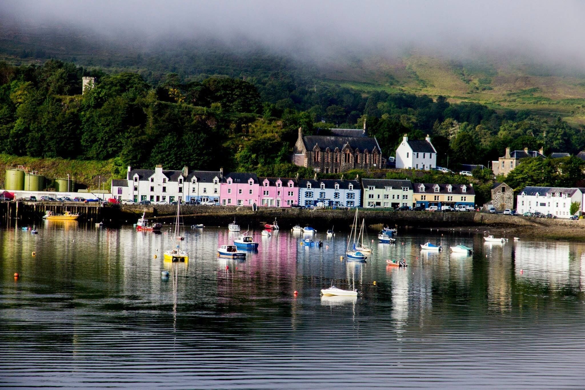 Beautiful TWO Bedroom Home Located IN Portree Harbour Steps Away From THE SEA in Portree in Portree, United Kingdom