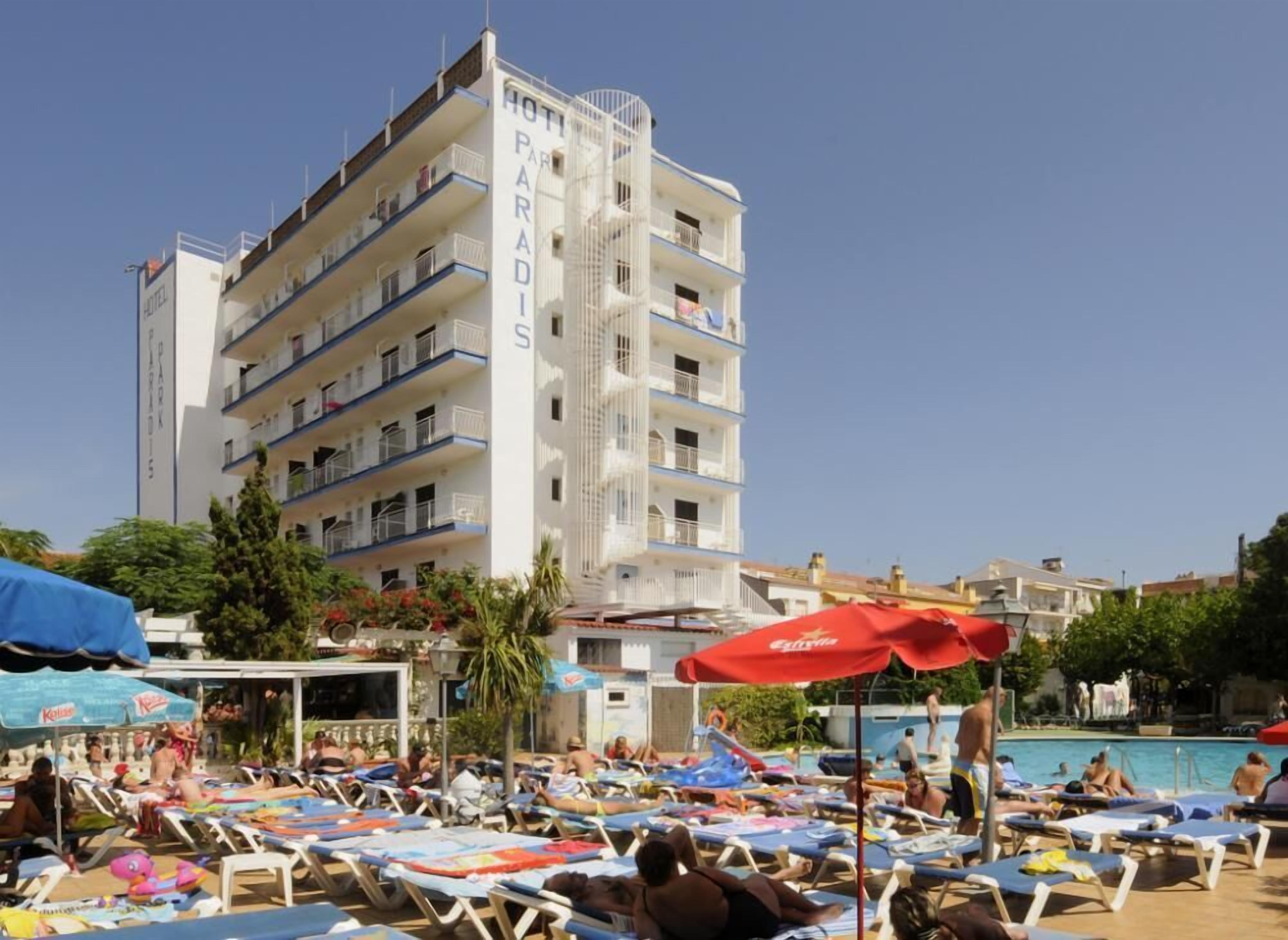Hotel Paradis Park in Pineda de Mar, Spain